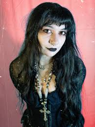 I love this man and Halloween things😍🎃