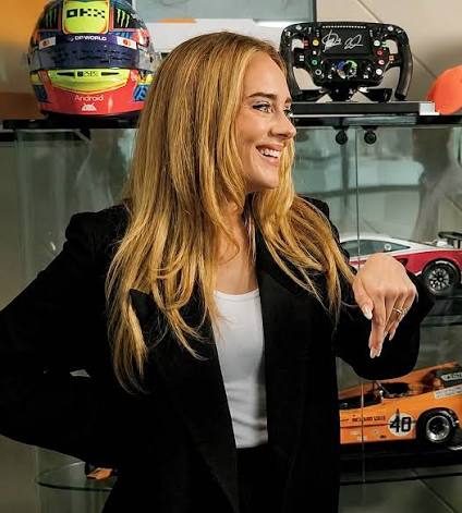 Adele at Mclaren F1 🧡