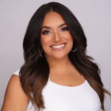 Amanda "Mandy" Cordero (@10NewsMandy)