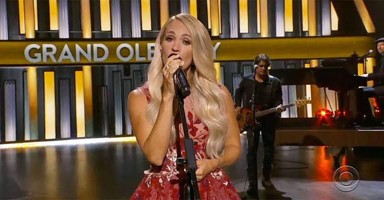 Carrie Underwood Performs Medley of Iconic Female Artists' Hits at 2020 ACMs