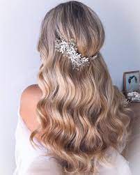 Hairstyling Isabella Jane Hair Makeup Gold Coast Hairstylist Brisbane Hairstylist Byron Bay Hairstylist Wedding Hair Gold Coast In 2021 Hair Muse Hair Styles Hair