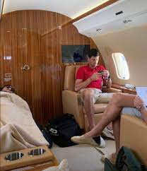 When you think private jet, something along the lines of gulfstream's $66 million g650 probably the hondajet is a light business jet designed in japan and now available with a list price of $4.5. Take A Look At The Interior Of A Private Plane That Novak Djokovic Travels On Telegraf Rs