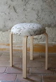 Ikea Hack 11 Tropoi Na Tropopoihseis To Skampo Ikea Frosta Twn 12 99 In 2020 Diy Stool Ikea Stool Diy Furniture