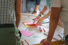 Anda perlu banyak membaca serta memperkaya pengalaman agar dapat membuat rancangan usaha yang baik. Proposal Usaha Pengertian Jenis Jenis Manfaat Sistematika Unsur