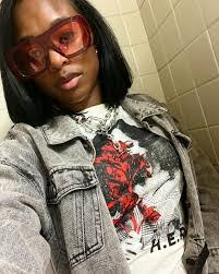 Ashley Lowe's Instagram, Twitter & Facebook