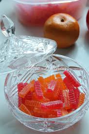 Masukkan daun pandan, agar agar kering oleh: Agar Agar Kering Untuk Hantaran Azie Kitchen