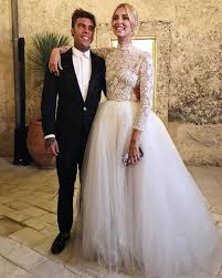 Belle badgley mischkadakota mock neck sleeveless swing dress. 25 Turtleneck Wedding Dresses For Modern Brides Weddingomania