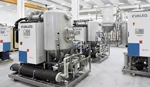 Es la separación de un sólido disuelto en un líquido, por calentamiento, hasta que hierve y se transforma en vapor. La Tecnologia De Evaporacion Como Alternativa A La Gestion Externa De Residuos Liquidos Actualidad Retema