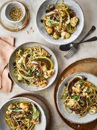 Cauliflower Anchovy And Raisin Spaghetti Recipe Supper Recipes Sprout Recipes Vegetable Dishes