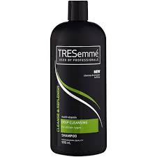 Unfortunately, oily hair is a condition that is extremely common among many people. 11 Shampoos For Every Singaporean Who Suffers From Oily Scalp