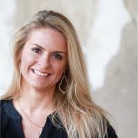 Renee Dickinson's Instagram, Twitter & Facebook