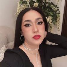 Naomi Trujillo's Instagram, Twitter & Facebook