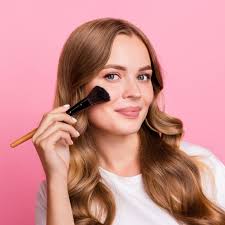 Woman Decides Modern Beauty Trends Aren't for Her, Finds Unexpected Muses