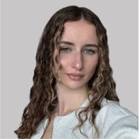 20+ "Lilly Hammer" profiles