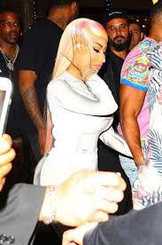 Nicki Minaj Makes 1st Public World Music Awards Facebook