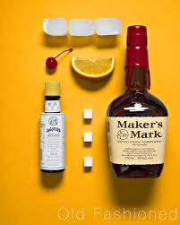 How It S Done Old Fashioned Drink Cocktail Ingredients Making An Old Fashioned