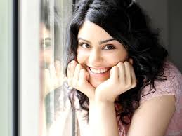 Adah Sharma 16 HD wallpaper
