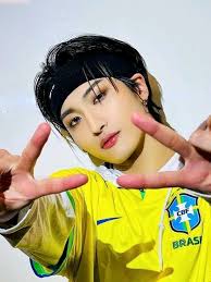 Lee Buse °~^☆🍮 (@linoxy__)