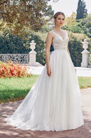 Wir wissen, wie wichtig es für jedes mädchen ist, sich selbstbewusst und schön zu fühlen. Brautkleider Bei Brautmode Edegger In Osterreich Deutschlandsberg