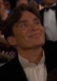 People are saying Kylie Jenner and Cillian Murphy resemble eachother 😵‍💫