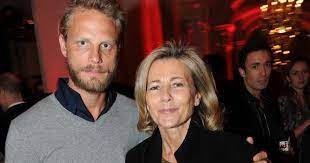 Claire chazal complimente son ancien compagnon, philippe torreton. Claire Chazal Toujours Proche D Arnaud Lemaire Elle Repond Purepeople