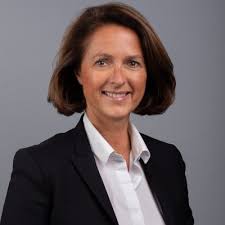 Bravo Stéphanie, à great move for you and BNY!