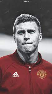 Explore tweets of victor lindelöf @vlindelof on twitter. Victor Lindelof Wallpapers Wallpaper Cave