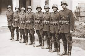 Información completa sobre ejercito argentino, personas vinculadas, datos comerciales y la posibilidad de seguir buscando mucho más. La Belle Epoque 1940 1950 Fotos Pagina 15 Zona Militar