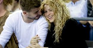 Que me quedes tú (english: Gerard Pique Revele Le Premier Sms Qu Il A Envoye A Shakira Marie Claire