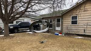 Nobody was reported injured on the flight or on the ground. C6h46cqndj5a M