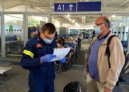 Per poter circolare è necessario inviare un sms al numero gratuito 13033 o avere con sé un'autodichiarazione giustificativa. Latest Travel Protocol For Greece Algorithm Allows For Smart Covid Testing