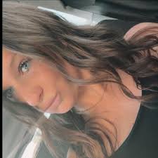 Who can recommend a good hairdresser in Grand Rapids for a family?