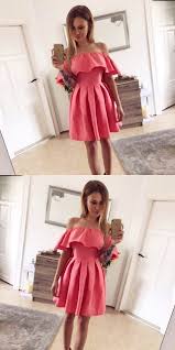 Off The Shoulder Pink Pleated Homecoming Dresses Cute Ruffled Dresses For Girls Homecoming Stylish Short Prom P Dresses Homecoming Dresses Homecoming Fashion