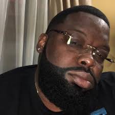 🟢 Online 👤 (1) Sent you a request Visited your profile 🫂 🎤 Voice  message 0:57 ▻||||||||||||||| 0:57 Online