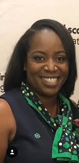 Dee Hebert's Instagram, Twitter & Facebook