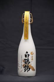 Hakutsuru Nishiki Junmai Daiginjo 720ml - Sake World