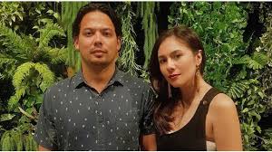 Lebih milih shalom atau wulan guritno? 6 Potret Mesra Wulan Guritno Dan Adilla Dimitri Gugat Cerai Usai 12 Tahun Nikah Hot Liputan6 Com