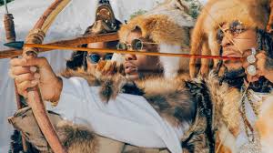 A partir do clube para o palco, o trio atlanta manter a adrenalina fluindo e na moeda processo de um novo slogan. Migos T Shirt Official Video Youtube