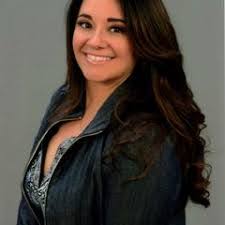 Nikki Wyatt's Instagram, Twitter & Facebook