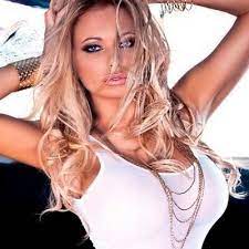 Briana banks has got blue eyes, blonde hair, breast cup size dd, which is actually fake and 7 shoe size. Briana Banks Bauerbriana Twitter