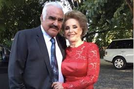 Así es la vida de Cuquita, la esposa de Vicente Fernández, tras quedarse  viuda