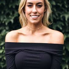 Sara Burd's Instagram, Twitter & Facebook