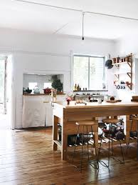 Styles Ethnique Et Boheme Dans La Campagne Australienne Frenchyfancy Cuisines Maison Inspiration Deco Cuisine Bois