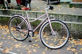 Veloheld Lady Lane In Pastellviolett Shimano Alfine 11 Gang Nabenschaltung Und Alfine Nabendynamo Gates Riemenantrieb Shimano Hydraulische Scheibe Fahrrad