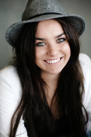 (c) 2009 magic records#ewafarna #cicho #vevo #pop #officialmusicvideo Ewa Farna Filme Alter Biographie