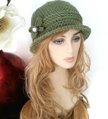 1920' Style Hat With Pearl, Flapper Hat With Pearl, Crochet Womens Hat,  Crochet Winter Hat