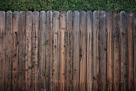 How to build an elevated rain barrel stand. Build A Pallet Fence Backwoods Home Magazine