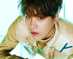 Suga's latest video of meeting megan thee stallion has gone viral on social for a special reason. Pin By Yoongi On å¥½ã Yoongi Min Yoongi Bts Yoongi