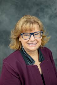 Teacher turnover remains high amid minimum salary increase