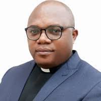 Linda Calkins's Instagram, Twitter & Facebook